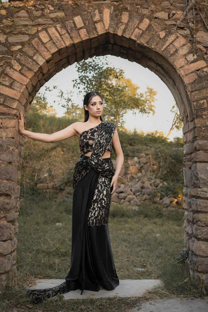 Raveena Noir - My Store