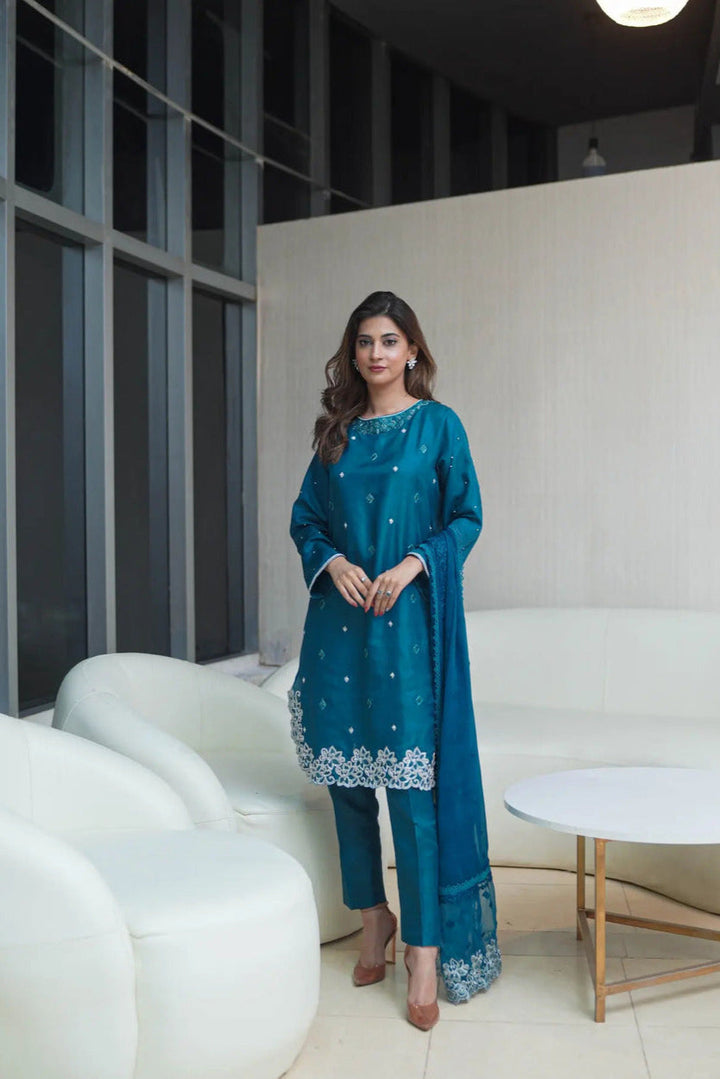 Teal's White - My Store